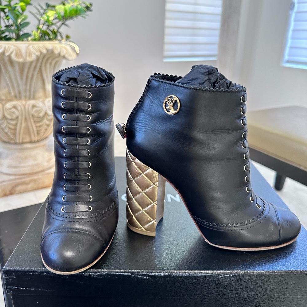 Chanel boots, size 36c